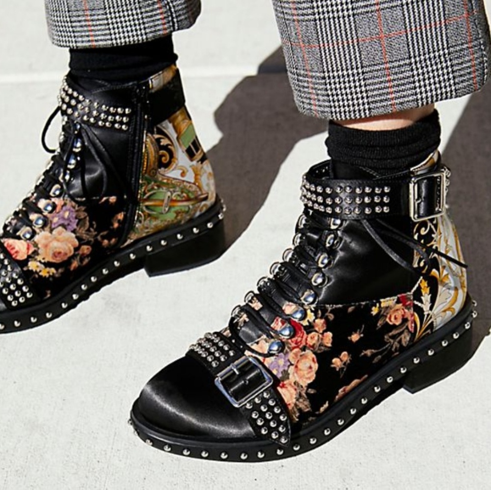 Jeffrey Campbell | Grapevine Ankle Boot